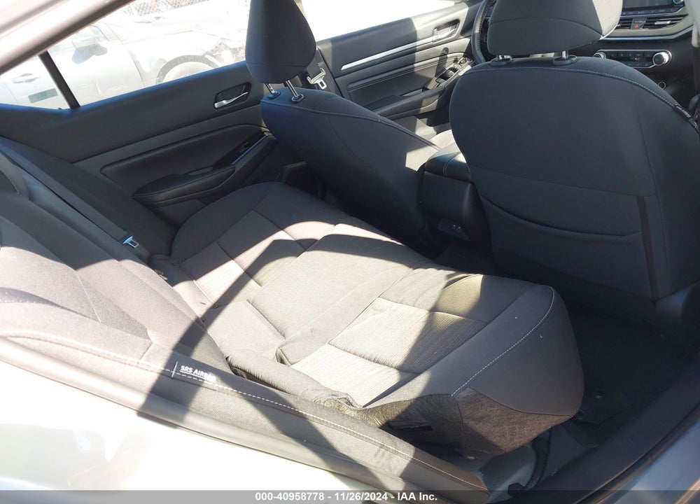 2022 NISSAN ALTIMA SV INTELLIGENT AWD VIN: 1N4BL4DW0NN374890