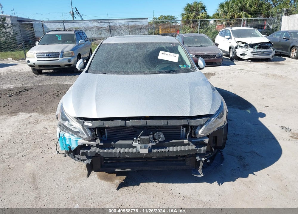 2022 NISSAN ALTIMA SV INTELLIGENT AWD VIN: 1N4BL4DW0NN374890