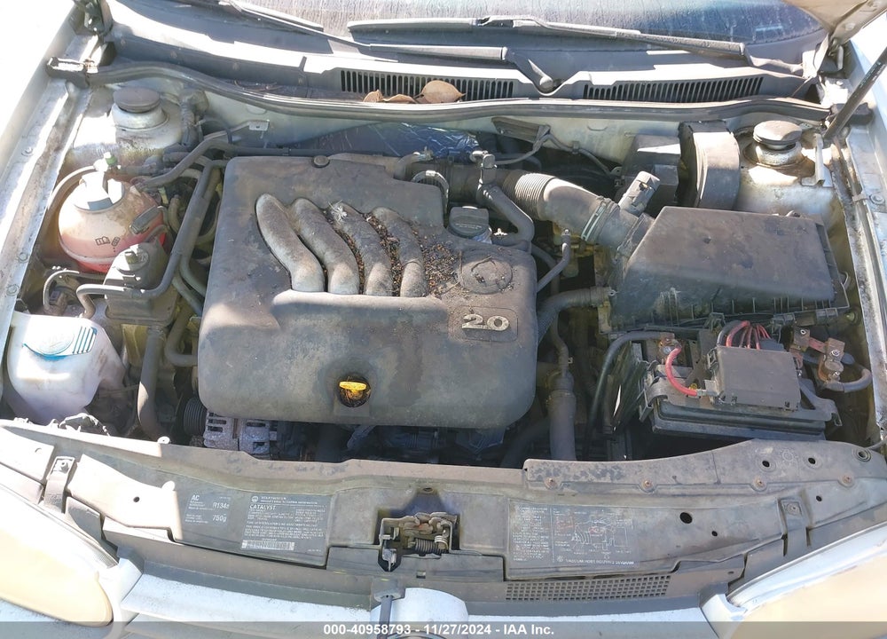 2003 VOLKSWAGEN GOLF GL 2.0L VIN: 9BWFK61J034026485