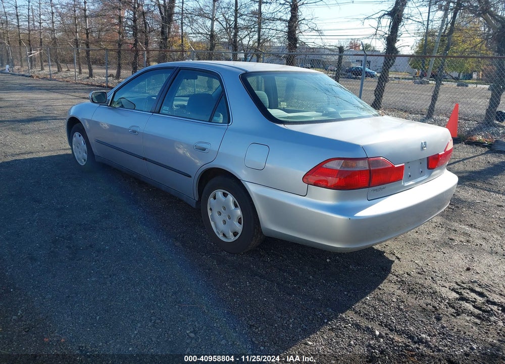 1999 HONDA ACCORD LX VIN: 1HGCG6655XA159066