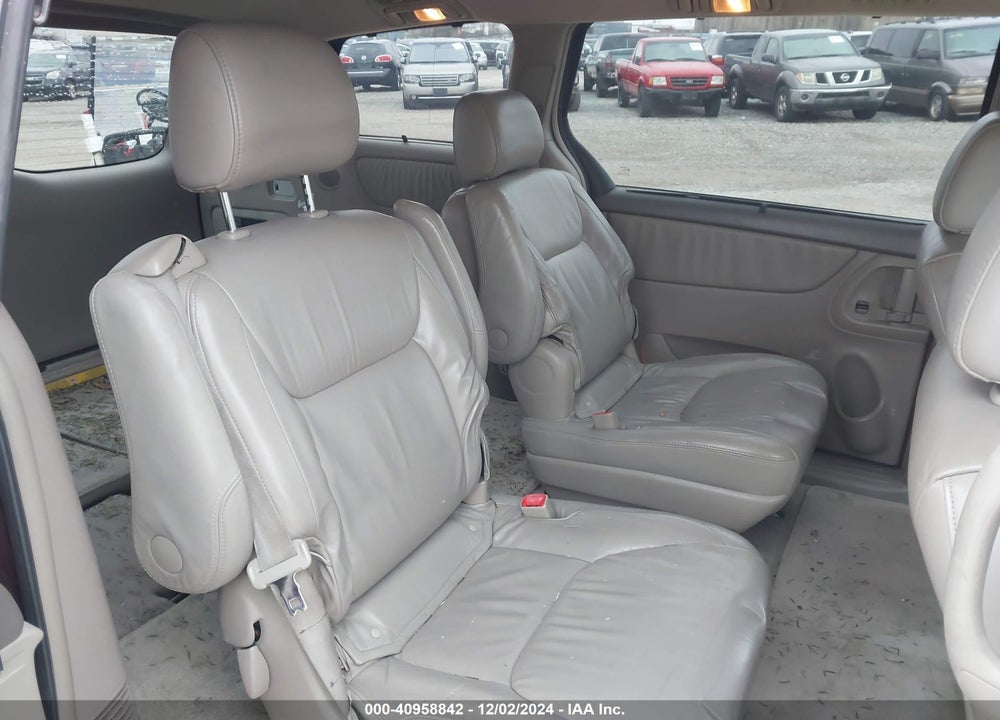 2005 TOYOTA SIENNA XLE VIN: 5TDZA22CX5S289982