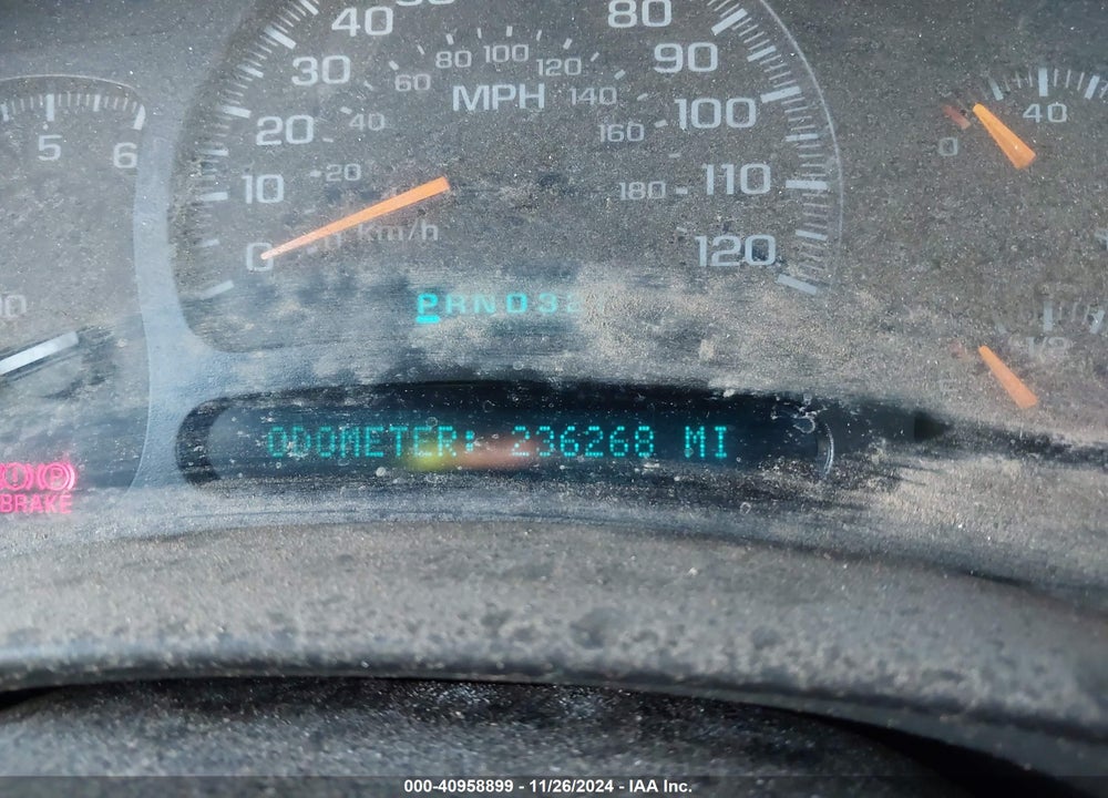 2004 CHEVROLET TAHOE LT VIN: 1GNEK13Z74J190189