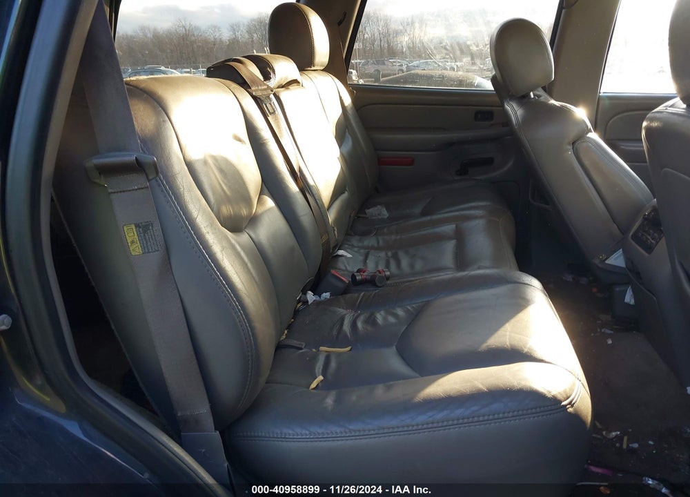 2004 CHEVROLET TAHOE LT VIN: 1GNEK13Z74J190189