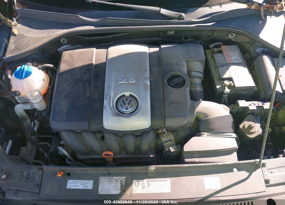 2013 VOLKSWAGEN PASSAT 2.5L SE VIN: 1VWBH7A36DC088377
