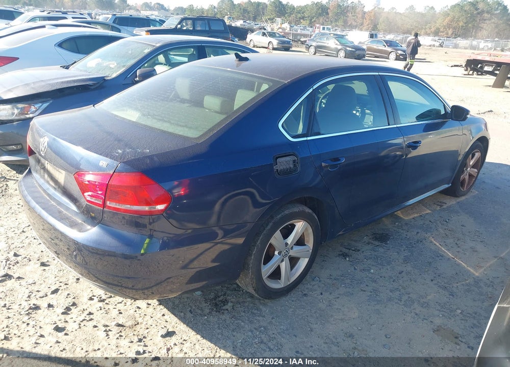 2013 VOLKSWAGEN PASSAT 2.5L SE VIN: 1VWBH7A36DC088377