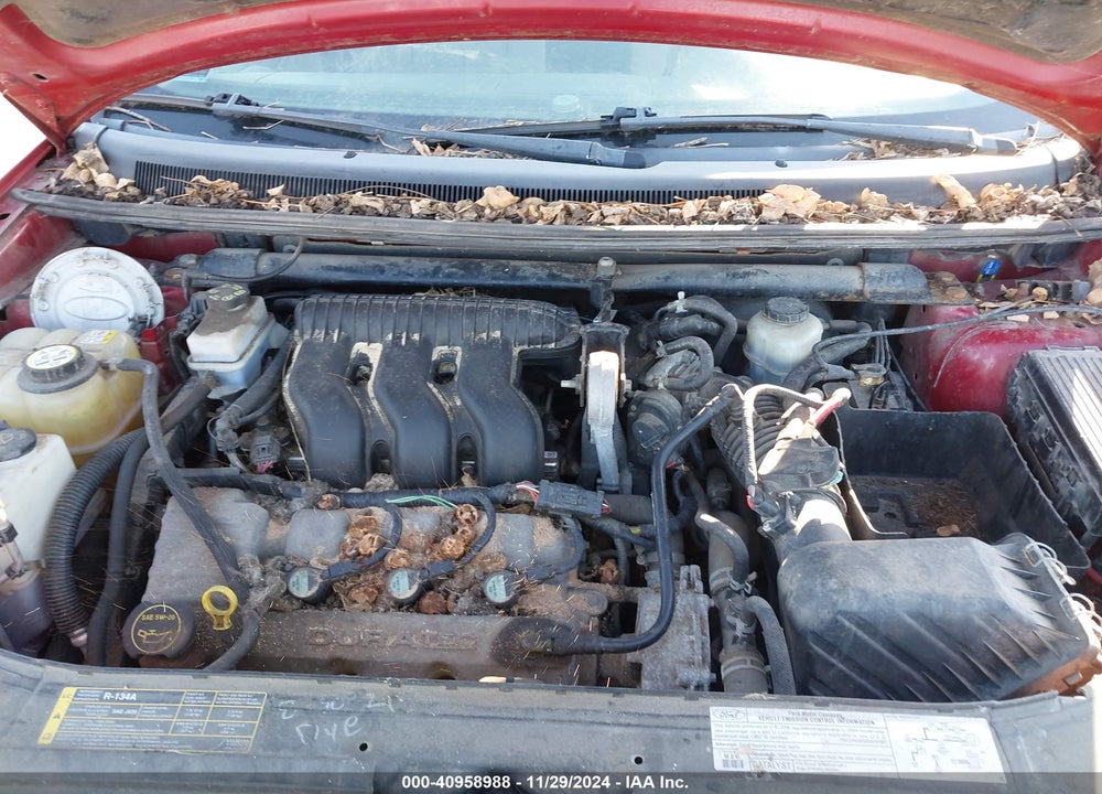 2005 FORD FREESTYLE SE VIN: 1FMZK01125GA46884