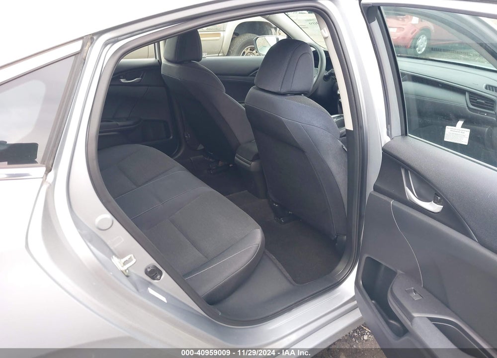2019 HONDA INSIGHT LX VIN: 19XZE4F12KE019076