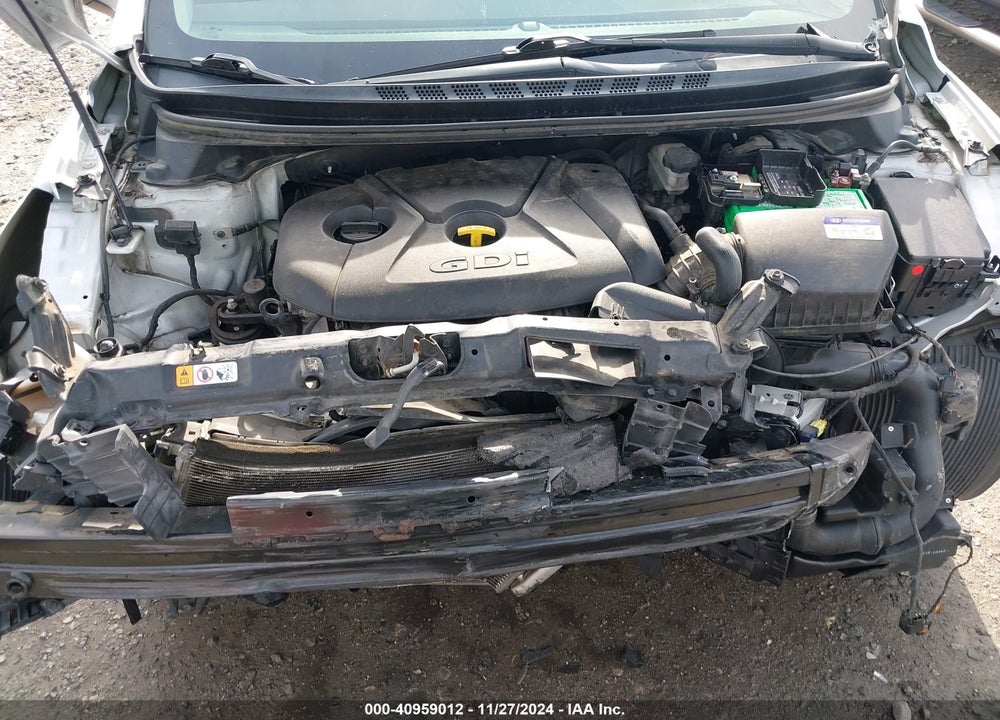 2014 HYUNDAI ELANTRA VIN: KMHDH6AHXEU027977