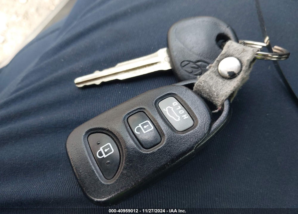 2014 HYUNDAI ELANTRA VIN: KMHDH6AHXEU027977