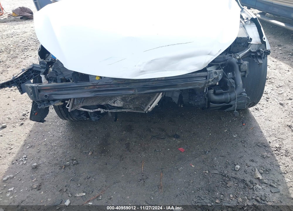 2014 HYUNDAI ELANTRA VIN: KMHDH6AHXEU027977