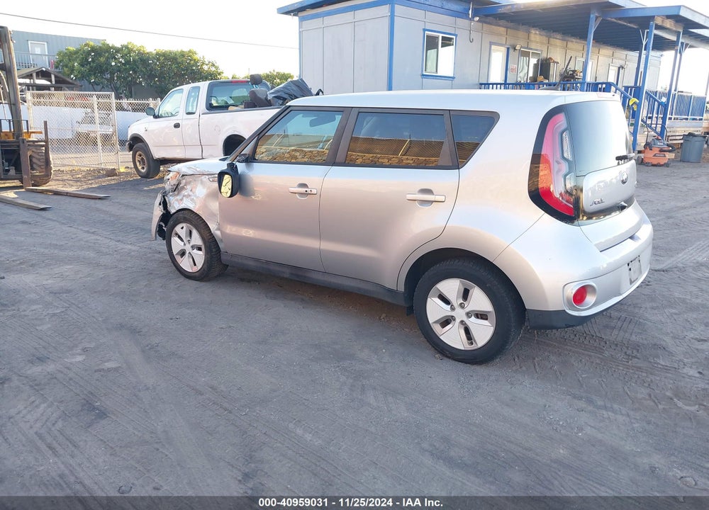 2016 KIA SOUL EV VIN: KNDJP3AE9G7017022