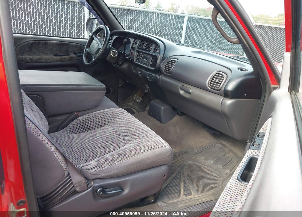 2001 DODGE RAM 1500 ST VIN: 1B7HC13Z21J576839