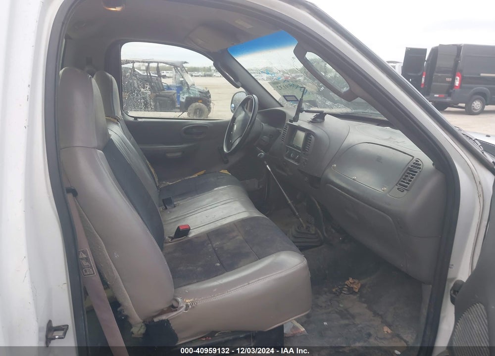 2004 FORD F-150 HERITAGE XL/XLT VIN: 2FTRF17224CA37889