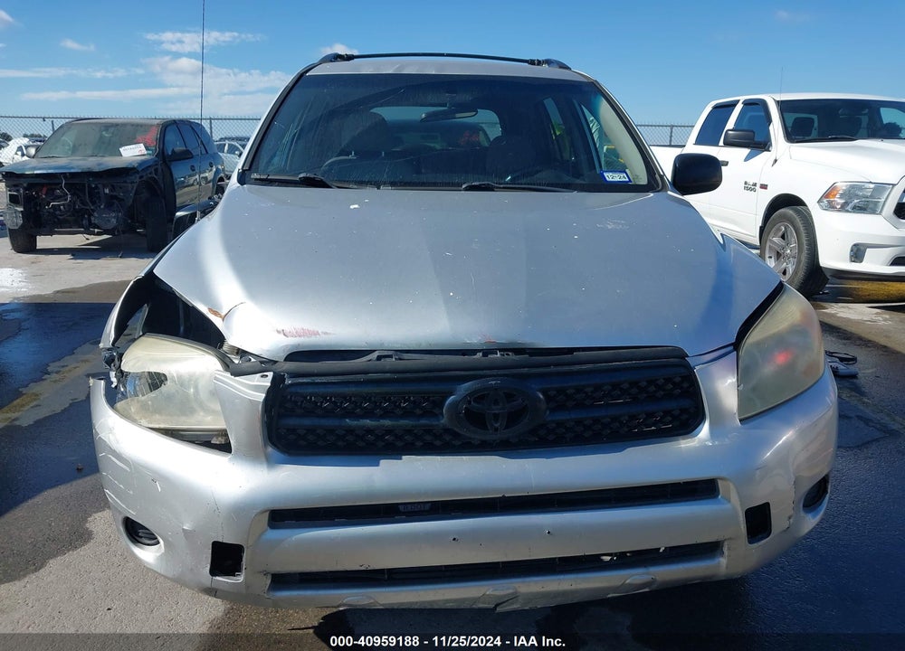 2008 TOYOTA RAV4 VIN: JTMBD33V185178083