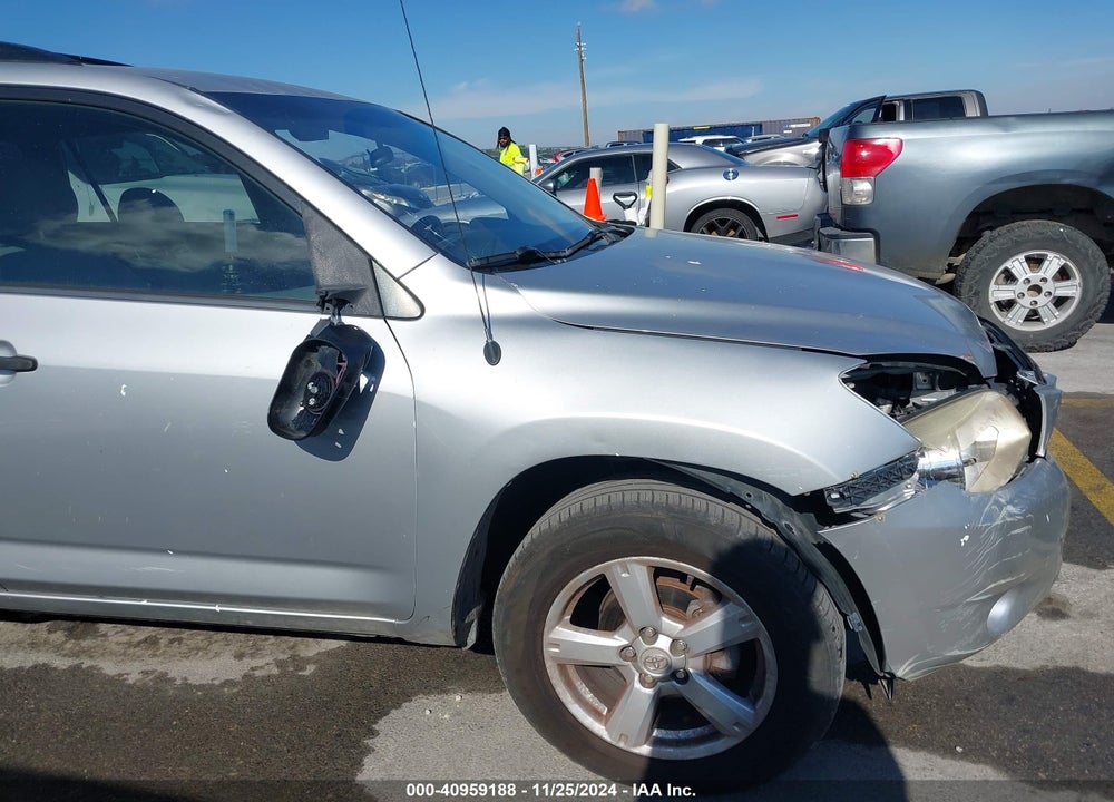 2008 TOYOTA RAV4 VIN: JTMBD33V185178083