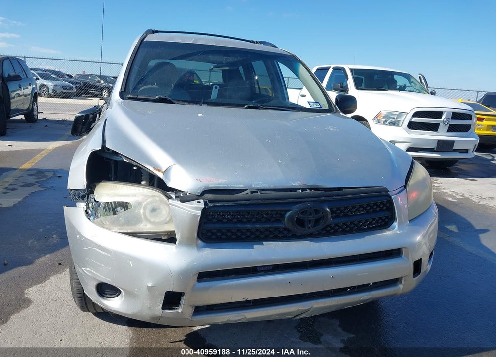 2008 TOYOTA RAV4 VIN: JTMBD33V185178083