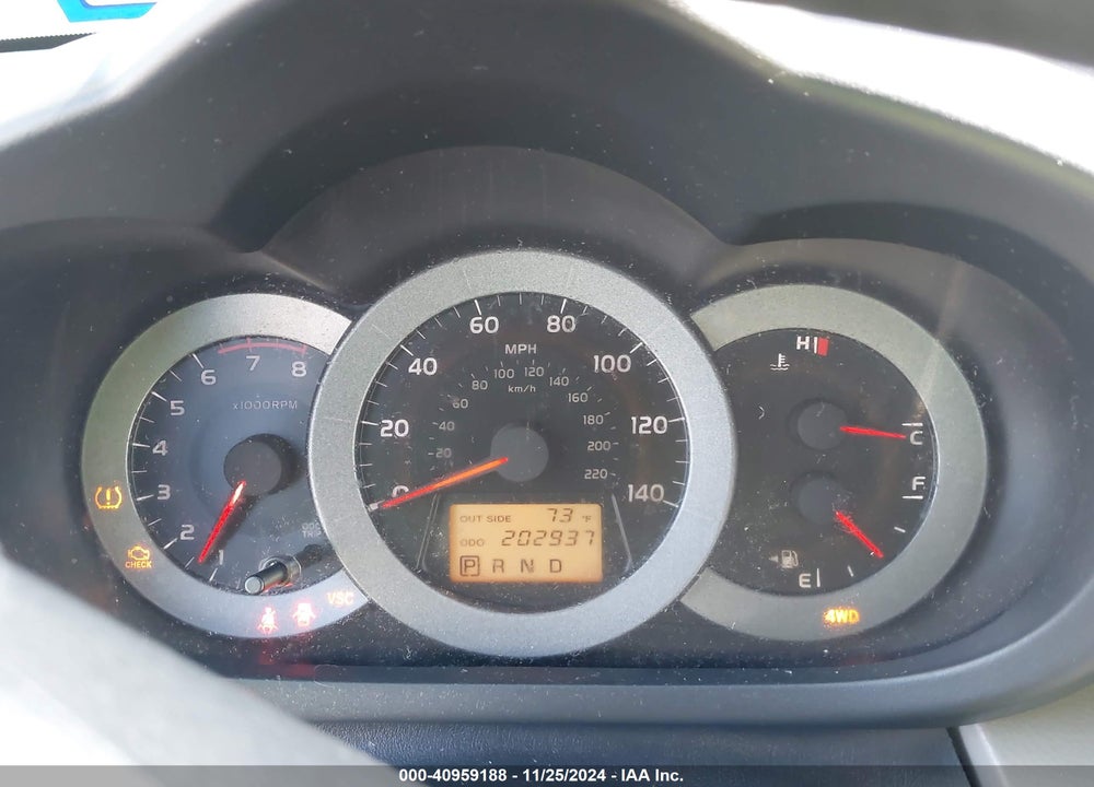 2008 TOYOTA RAV4 VIN: JTMBD33V185178083