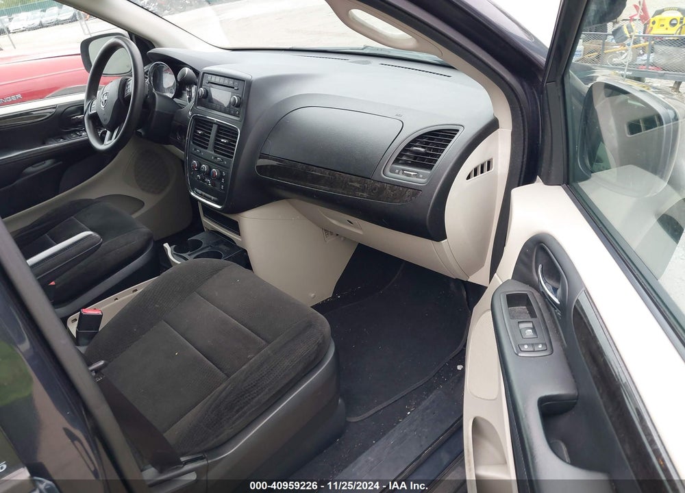 2013 DODGE GRAND CARAVAN SXT VIN: 2C4RDGCG0DR749177