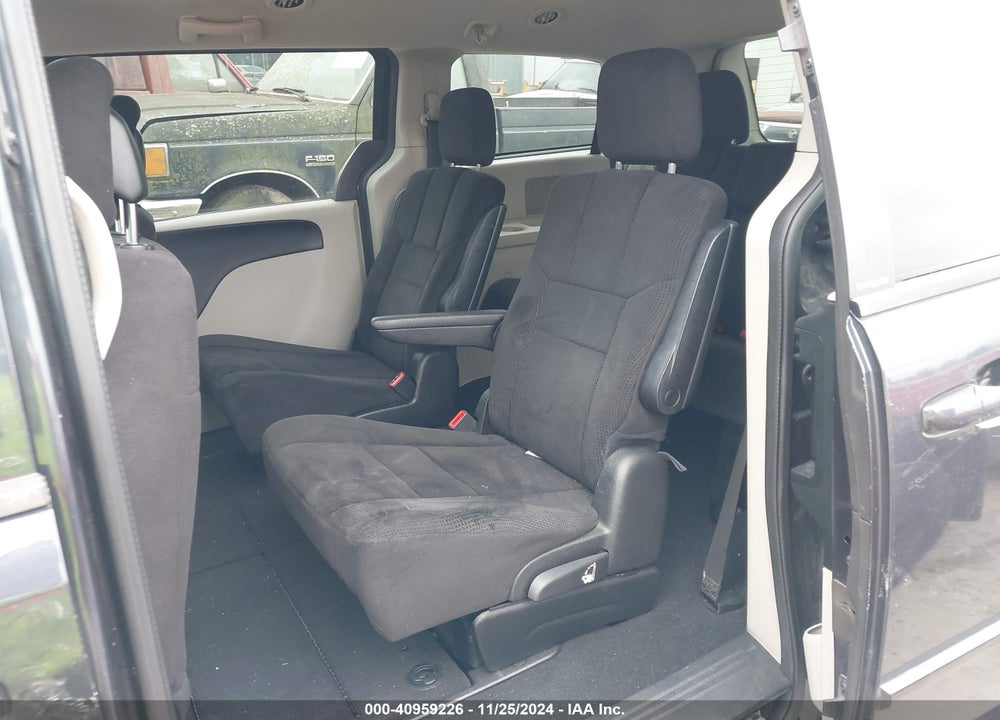 2013 DODGE GRAND CARAVAN SXT VIN: 2C4RDGCG0DR749177