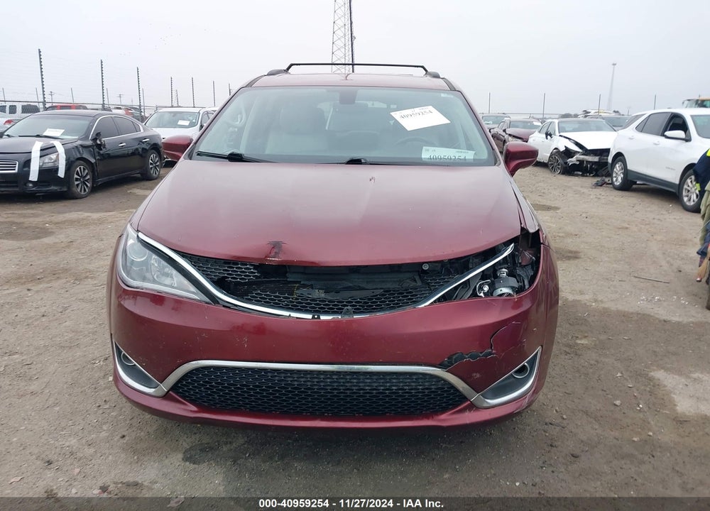 2019 CHRYSLER PACIFICA TOURING L VIN: 2C4RC1BG6KR575324
