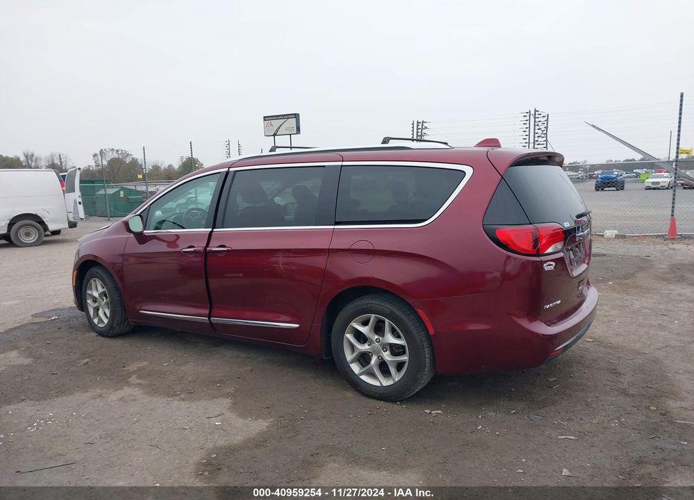 2019 CHRYSLER PACIFICA TOURING L VIN: 2C4RC1BG6KR575324