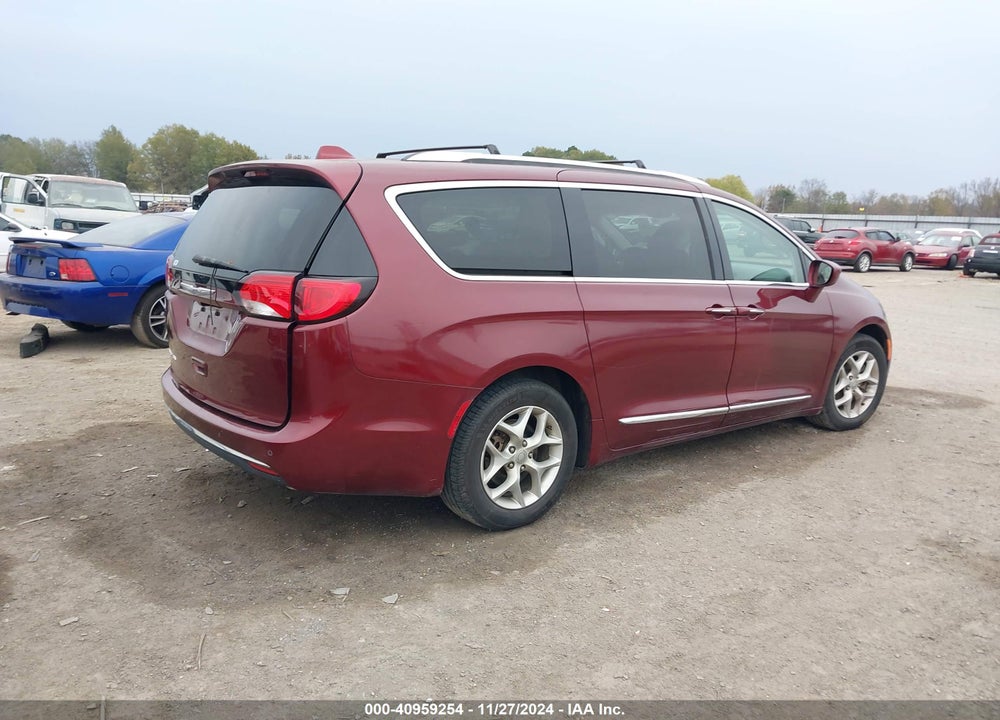 2019 CHRYSLER PACIFICA TOURING L VIN: 2C4RC1BG6KR575324