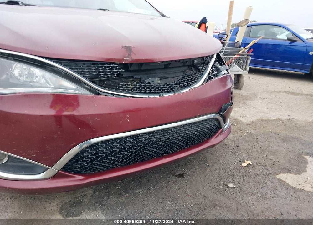 2019 CHRYSLER PACIFICA TOURING L VIN: 2C4RC1BG6KR575324