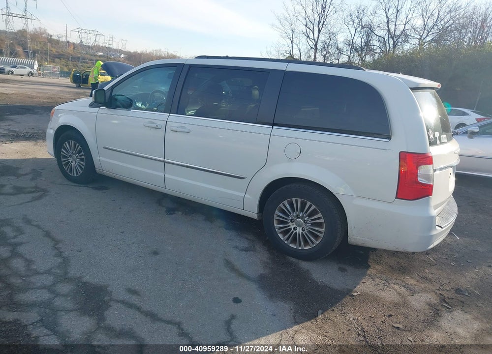 2013 CHRYSLER TOWN & COUNTRY TOURING-L VIN: 2C4RC1CG2DR565570