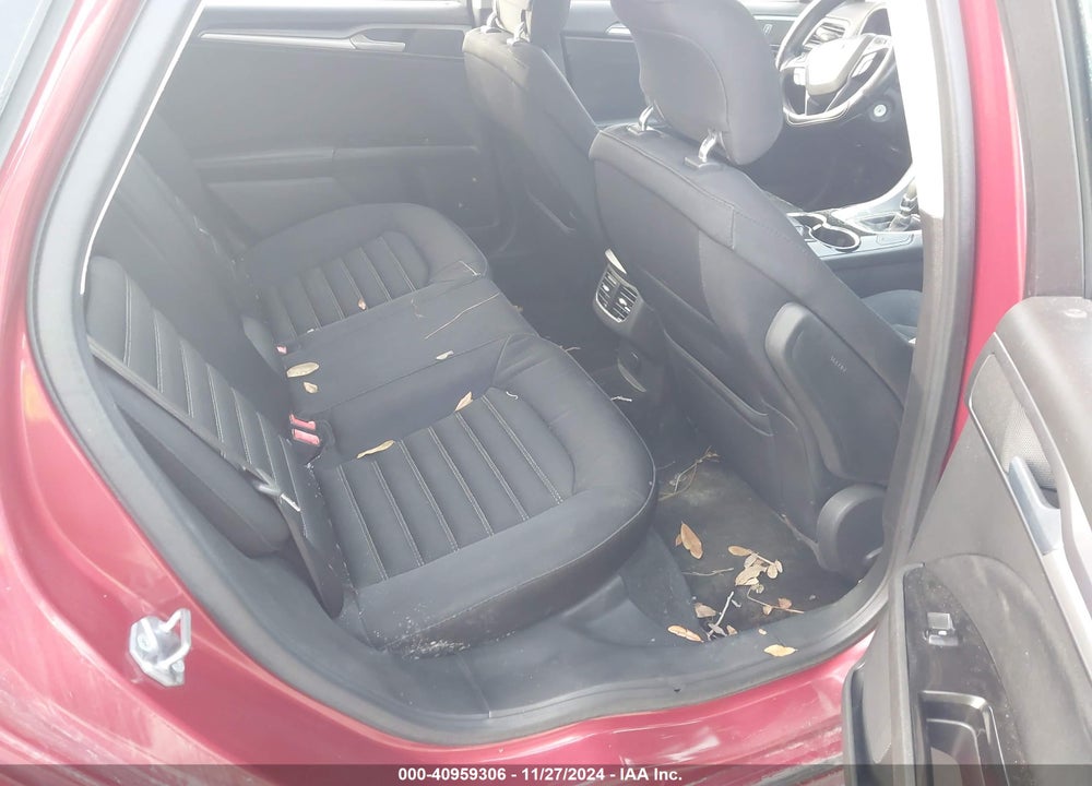 2015 FORD FUSION SE VIN: 3FA6P0H7XFR157590