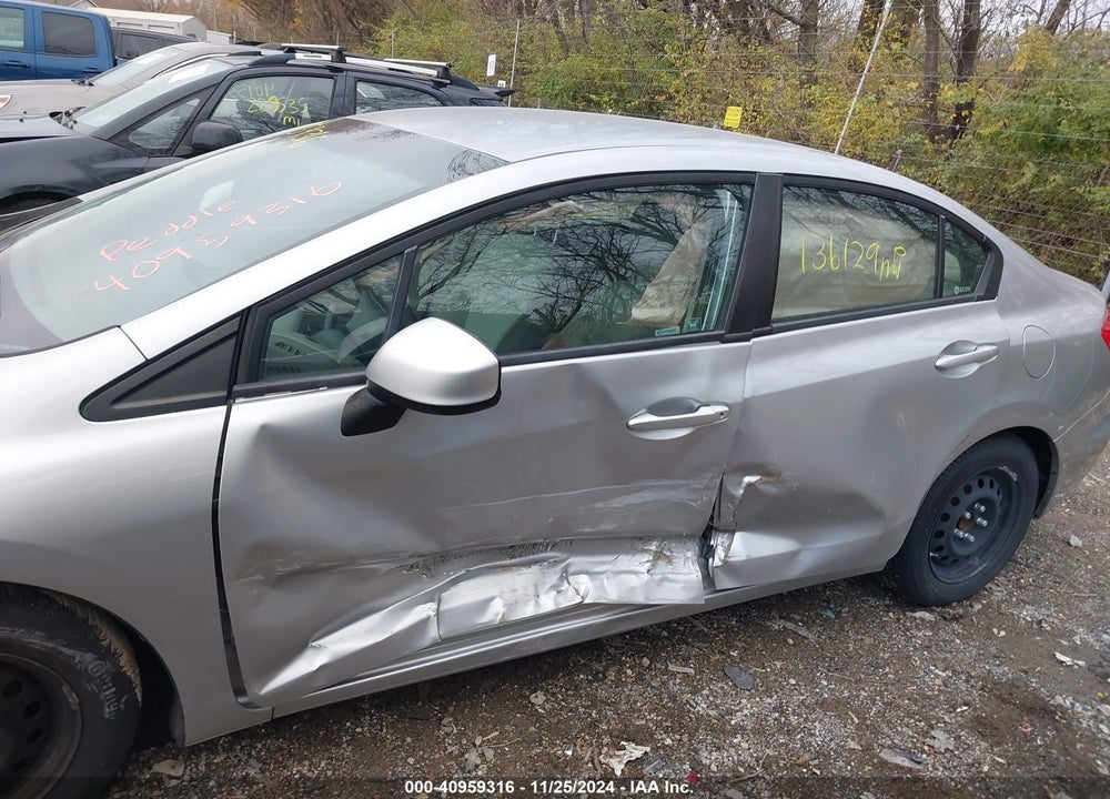 2012 HONDA CIVIC LX VIN: 2HGFB2F50CH611831
