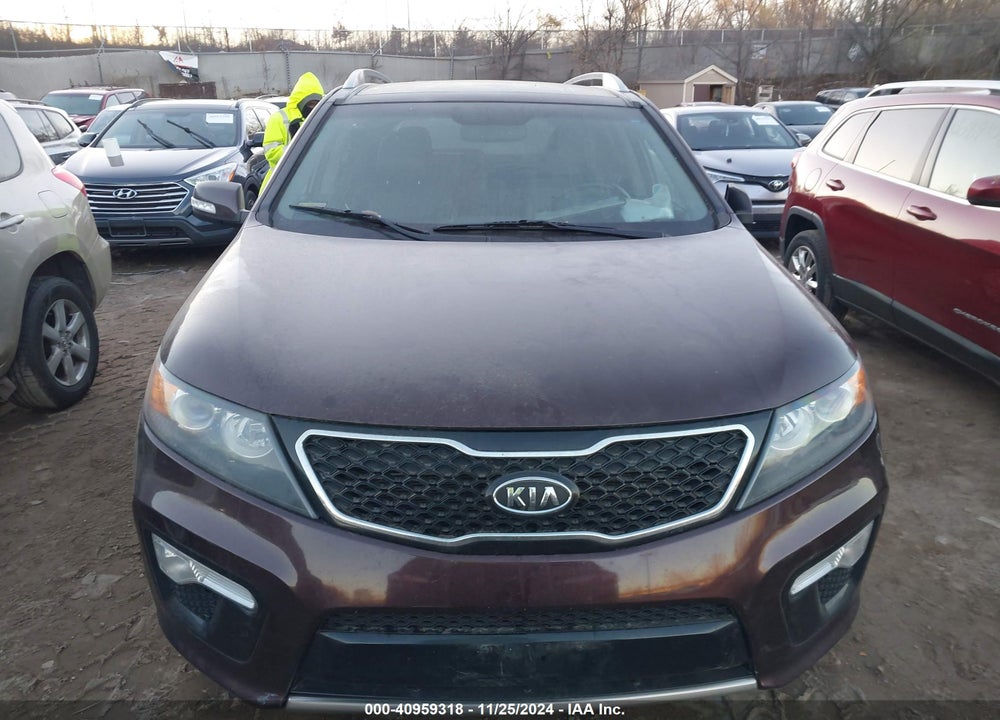 2013 KIA SORENTO SX V6 VIN: 5XYKWDA28DG324506