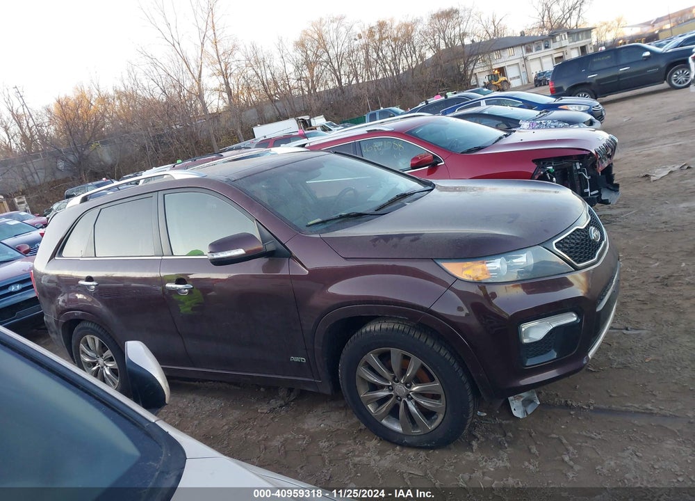 2013 KIA SORENTO SX V6 VIN: 5XYKWDA28DG324506