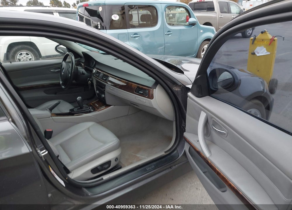 2007 BMW 328I VIN: WBAVC53547FZ80631