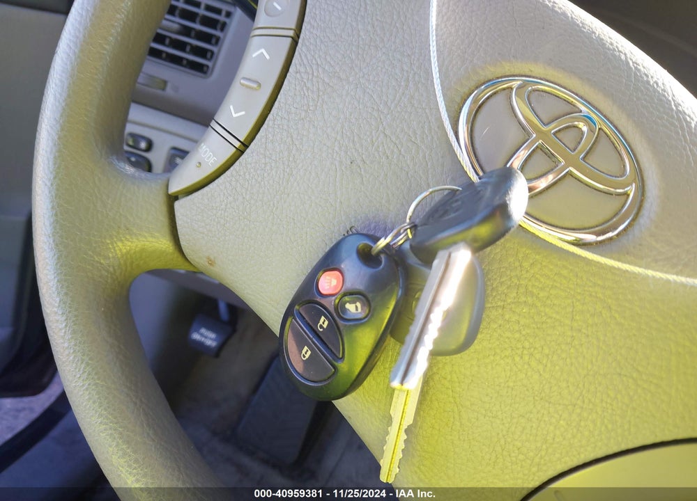 2005 TOYOTA SIENNA LE VIN: 5TDZA23C95S260858