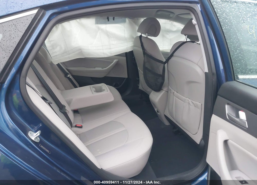 2015 HYUNDAI SONATA SE VIN: 5NPE24AF1FH158725