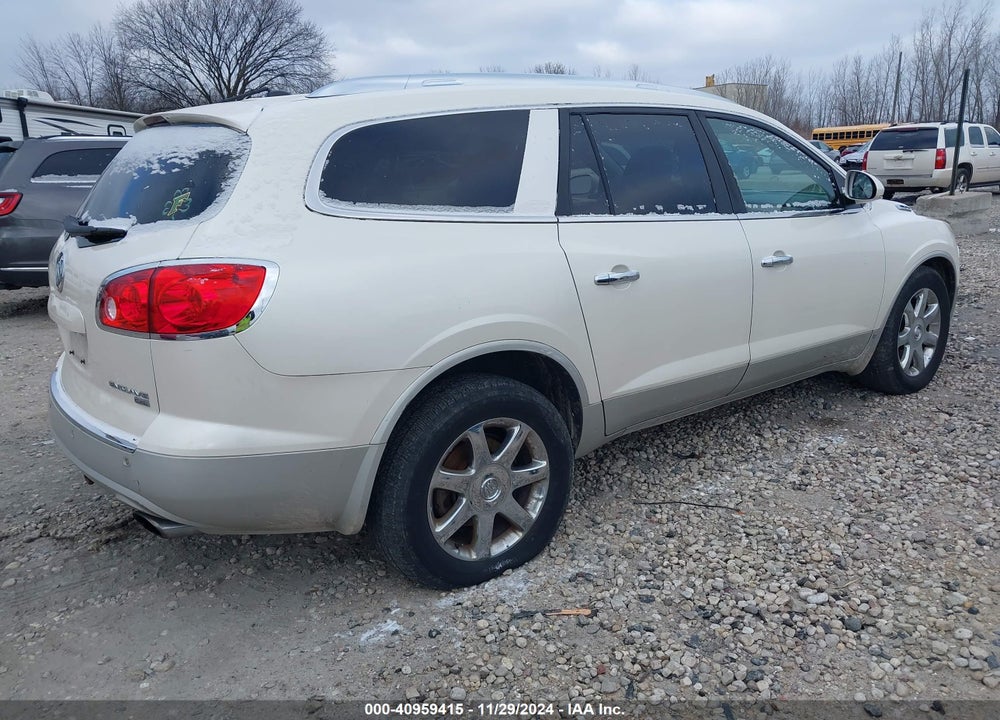 2008 BUICK ENCLAVE CXL VIN: 5GAEV23788J265221