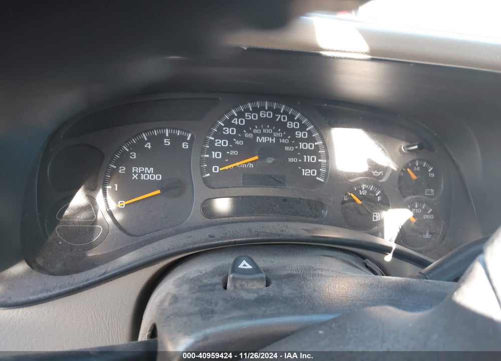 2004 CHEVROLET SILVERADO 1500 LS VIN: 2GCEC19V341197614
