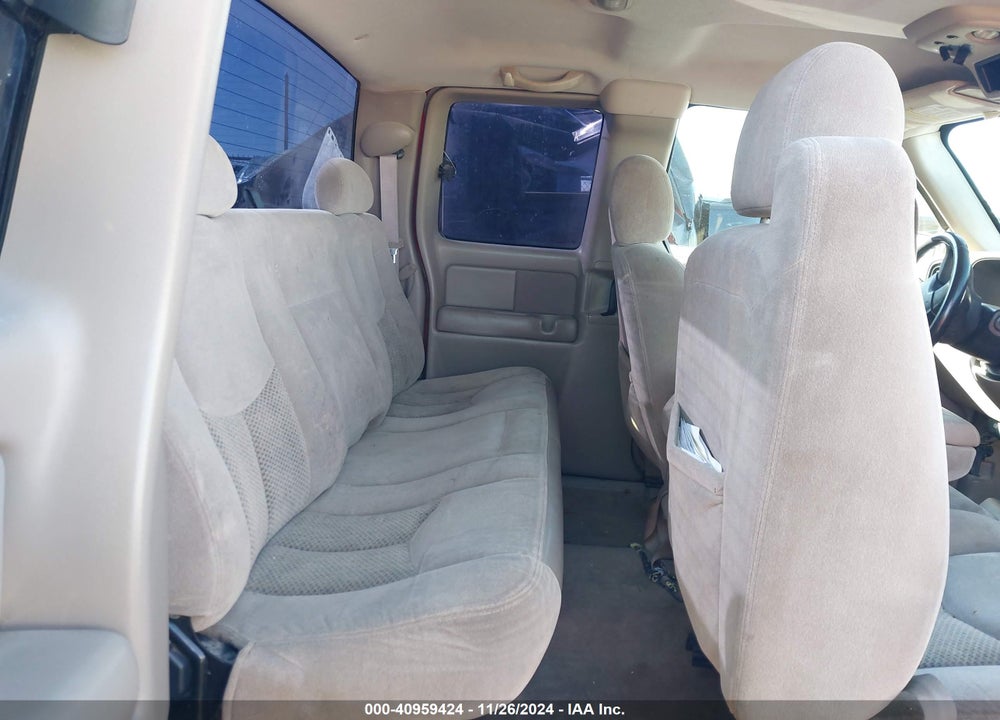 2004 CHEVROLET SILVERADO 1500 LS VIN: 2GCEC19V341197614