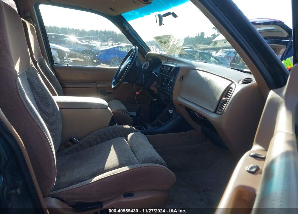 1996 FORD EXPLORER VIN: 1FMDU35P6TZB20507