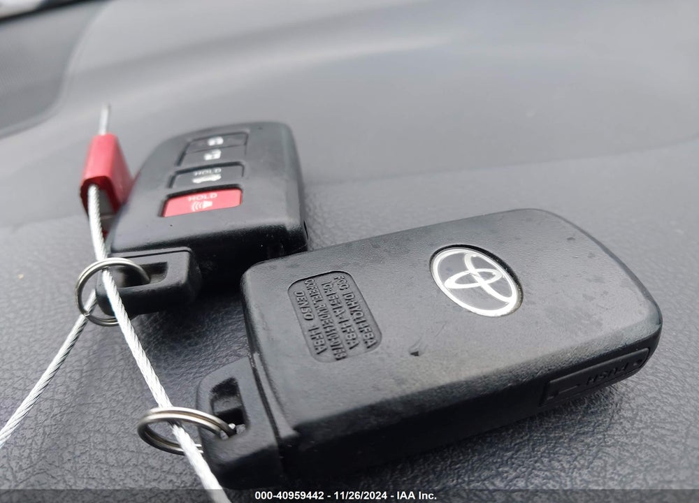 2017 TOYOTA CAMRY SE VIN: 4T1BF1FKXHU385380