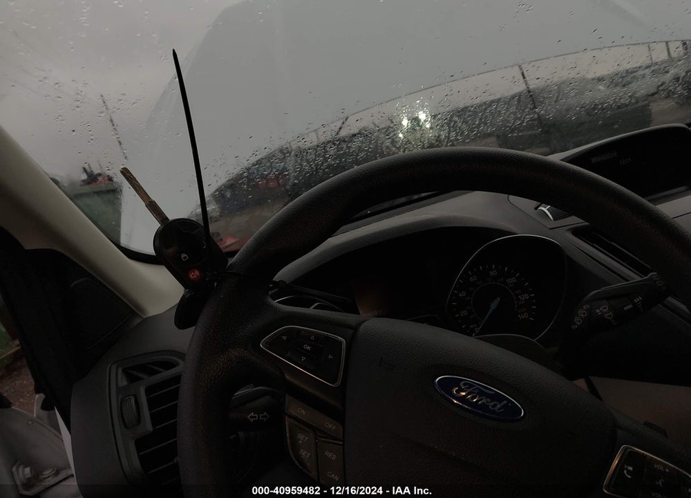 2017 FORD ESCAPE VIN: 1FMCU0GD3HUA37781