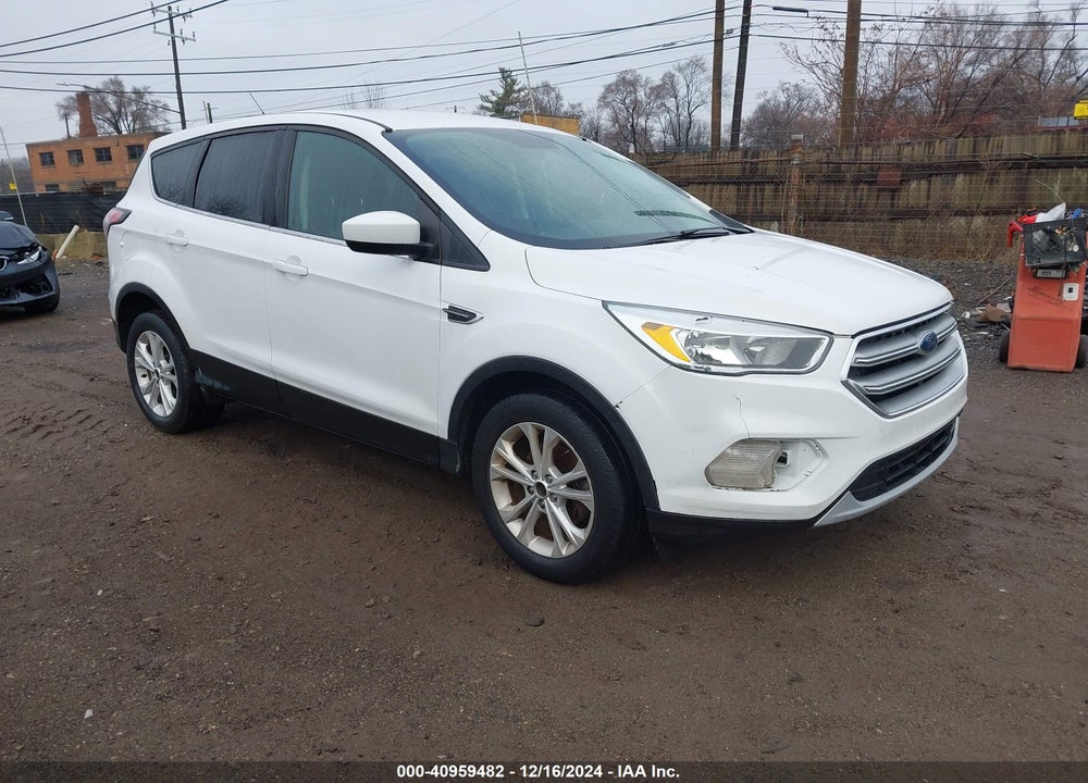 2017 FORD ESCAPE VIN: 1FMCU0GD3HUA37781