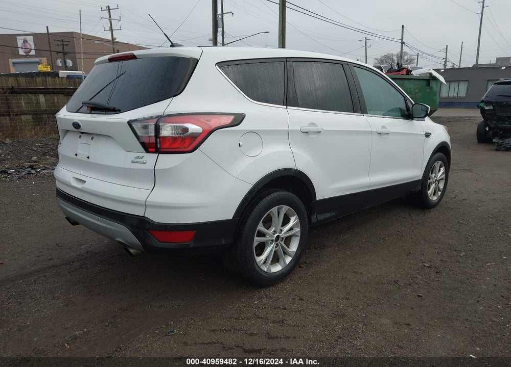 2017 FORD ESCAPE VIN: 1FMCU0GD3HUA37781