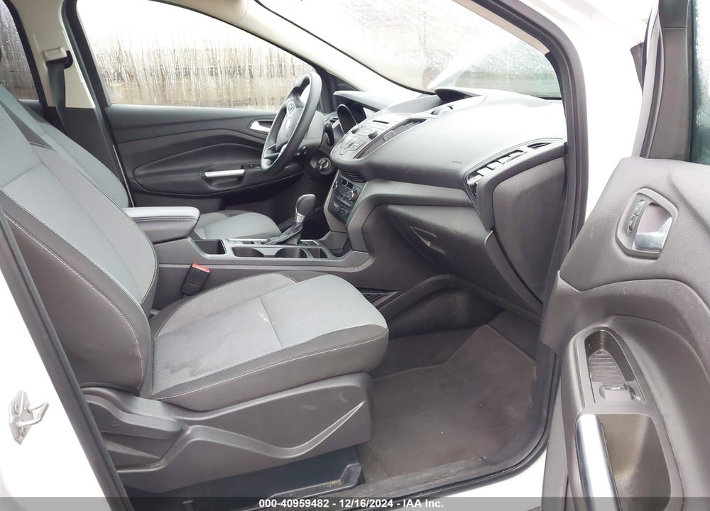2017 FORD ESCAPE VIN: 1FMCU0GD3HUA37781