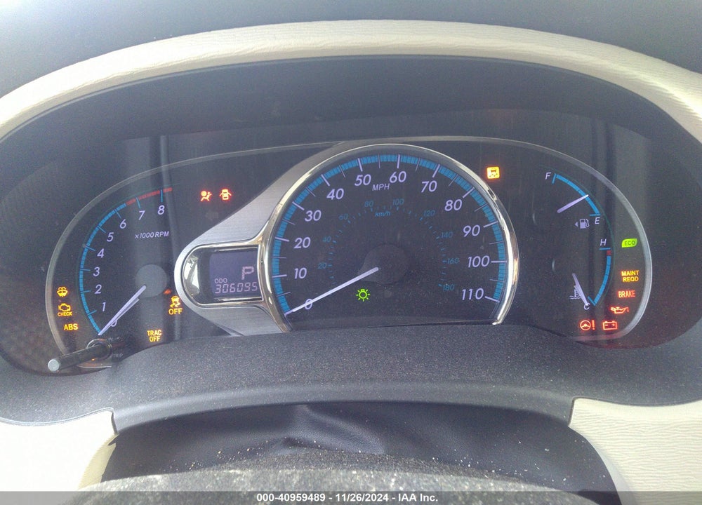 2011 TOYOTA SIENNA XLE V6 VIN: 5TDYK3DC5BS066840