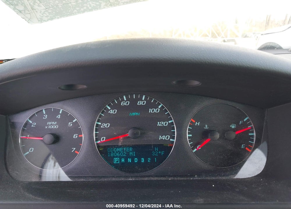 2011 CHEVROLET IMPALA LT VIN: 2G1WG5EK8B1107083