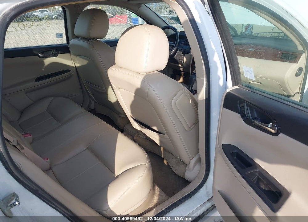 2011 CHEVROLET IMPALA LT VIN: 2G1WG5EK8B1107083