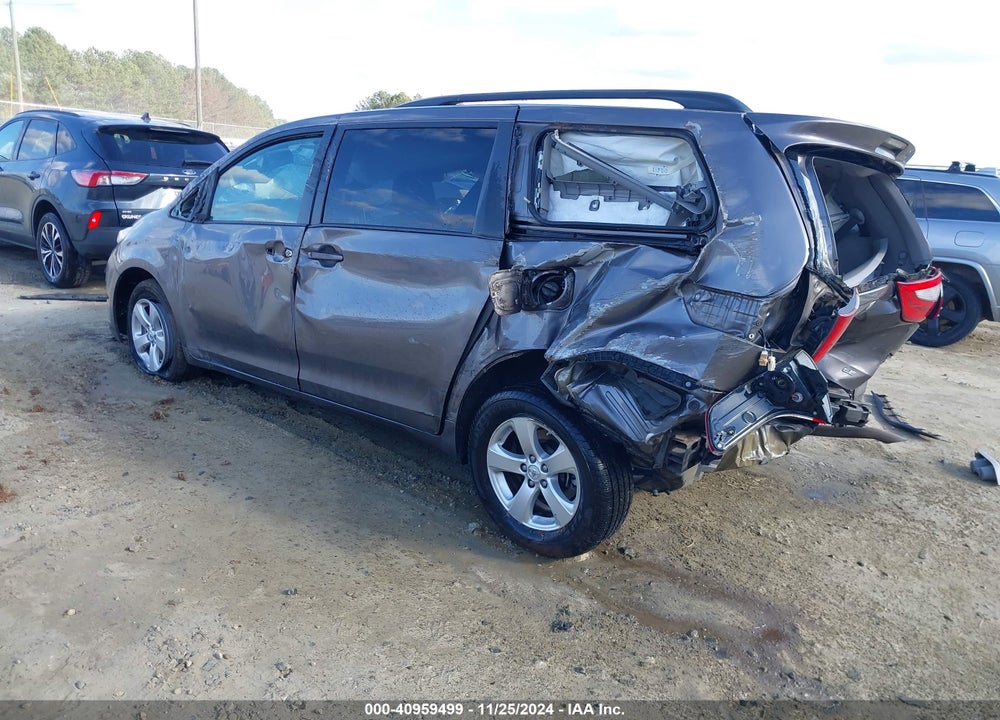2015 TOYOTA SIENNA LE 8 PASSENGER VIN: 5TDKK3DC0FS529382