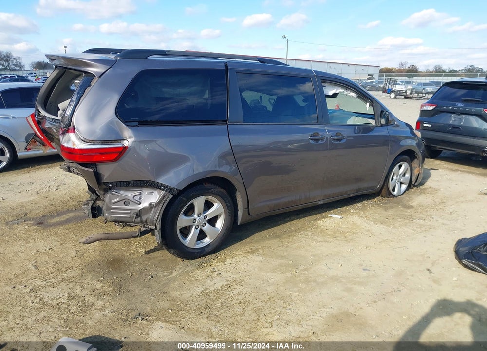 2015 TOYOTA SIENNA LE 8 PASSENGER VIN: 5TDKK3DC0FS529382
