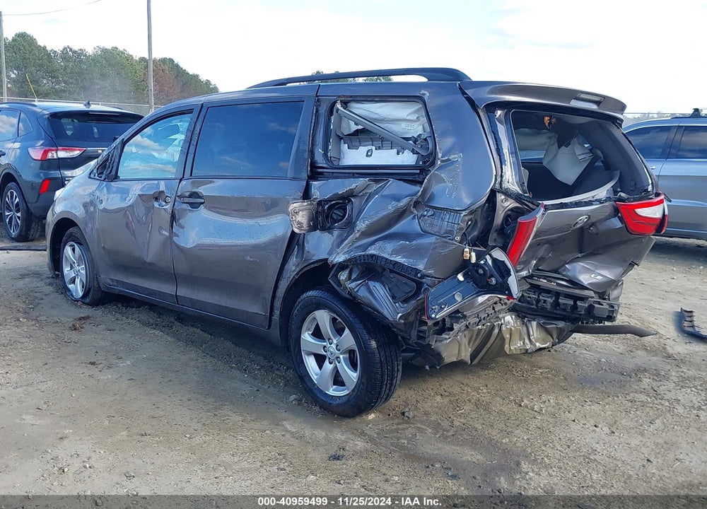 2015 TOYOTA SIENNA LE 8 PASSENGER VIN: 5TDKK3DC0FS529382